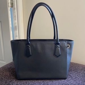 Dagne Dover Signature Tote (Classic)